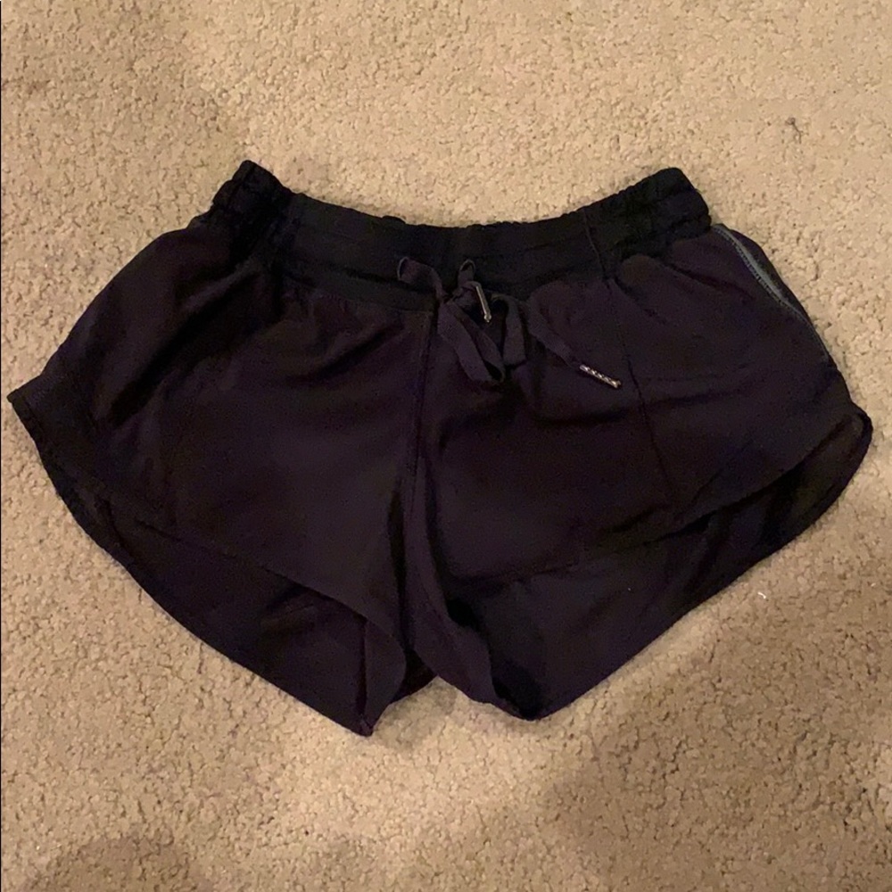 Lululemon Hotty Hot Shorts 2.5